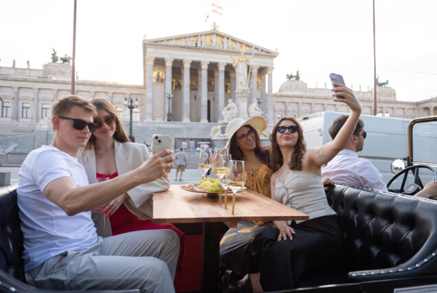 Gourmet Dinner Tour